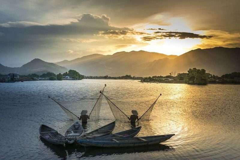 pesca sul fiume mekong